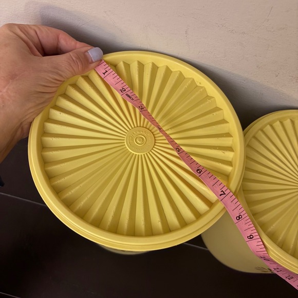 Vintage Tupperware Servalier 3pc Canister Set | Harvest Yellow Sunburst - Picture 13 of 16